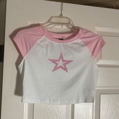 Romwe Crop Top, Juniors Medium, 95% Polyester, 5% Spandex. Top Is Very Soft To Touch, 13” From Neck To Hem. Very Short Crop Top. New , Without Tags, Unworn Cute Shirts Crop Tops, Cute Crop Tops For Teens, Hello Kitty Top, Teen Crop Tops, Crop Tops For Kids, Crop Top Y2k, Light Pink Shirt, White Lace Crop Top, Crop Top Designs