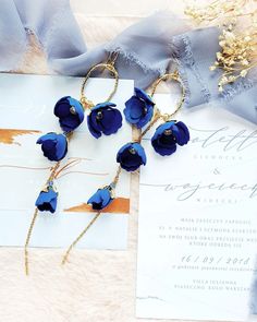 Navy Blue Gold Long Chain Wedding Earrings for Brides Fancy - Etsy Poland Jewelry For Blue Dress, Elegant Blue Bridal Earrings For Bridesmaids, Blue Flower Shaped Jewelry For Party, Blue Flower Earrings For Formal Occasions, Blue Drop Flower Earrings For Party, Elegant Blue Chandelier Earrings For Evening, Blue Flower Shaped Party Earrings, Blue Flower-shaped Party Earrings, Elegant Blue Chandelier Earrings For Wedding