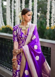 Purple Lehenga Color Combos, Purple Indian Outfit, Purple Bridal Gown, Banarsi Suit Design, Desinger Dresses, Suit Styles, Fashion Purple, Long Frock Designs, Purple Foil