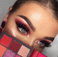 Festival Eye Makeup, Intense Makeup, Shimmer Eye Makeup, Bright Eyeshadow, Tinted Brow Gel, Matte Eyeshadow Palette, Red Eyeshadow, Shimmer Eyeshadow, Cream Makeup