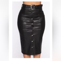 New Without Tags , Beautiful But I Dont Wear Skirts. Chic Black Pencil Skirt For Day Out, Black Knee-length Skirt For Day Out, Trendy Black Knee-length Pencil Skirt, Trendy Knee-length Black Pencil Skirt, Black Skirt For Going Out In Winter, Open Front Skirt, Black Midi, Front Open, Fashion Nova