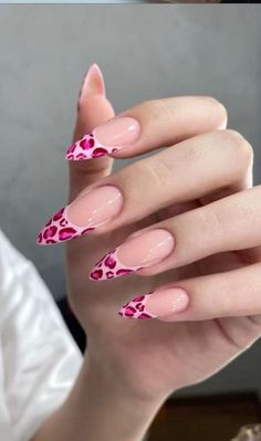 Pink Lepord Print French Tip Nails, Leopard Nails Pink, Pink Cheetah Nails, Pink Leopard Nails, Leopard Nail Designs, Girls Nail Designs, Cheetah Print Nails, Red Gel Nails, Cheetah Nails