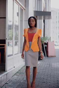 Blazer outfit ideas, how to style a blazer, blazer inspired look, office inspired looks Style A Blazer, Blazer Outfit Ideas, Blazer Look, Look Office, Blazer Outfit, Casual Blazer, Blazer Outfits, Blog Tips, How To Style