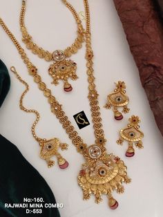 Description :- Gold Plated Jewellery Set /South Indian Necklace / Choker Necklace / Choker Set/ Vintage / Bollywood Jewelry/ Indian Jewelry/ Gifts Perfect for Indian weddings. All the raw material used in this product is of high quality and is handcrafted with love. Premium Quality and High craftsmanship 100% Satisfaction Guarantee: Long Lasting Plating, High-Quality Stones. Gifting: This pair of charming necklace and earrings come in a beautiful gift box, making it an ideal gift for birthday, w South Indian Necklace, Wedding Choker Necklace, Indian Necklace, Vintage Bollywood, Bollywood Jewelry, Choker Set, Box Making, Jewelry Indian, Indian Weddings