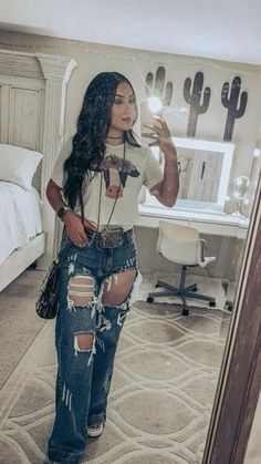 Copy And Paste Latina Outfits, Copy And Paste Latina, Takuache Girl Outfits, Cute Western Outfits, Cute Cowgirl Outfits, Casual Country Outfits, Cowgirl Style Outfits, Latina Outfits, Southern Outfits