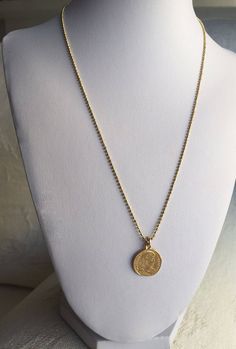 "Classic, ancient style gold Greece gold coin necklace - to wear every day. ♥ UNISEX GOLD NECKLACE ♥ - Necklaces Description : At options you can choose between 2 chains finishes: 1. Deep gold plated (1 micron), as in photo #1 2. Gold filled chain as in photo #2 Necklace over all length in the photos: 18\" 45cm Necklace length can be customize. - The Coin: Coin size: 1 cm - 0.4\" The Gold Coin/Medallion is gold plated mixed with 5% real 14k gold. At options you can also choose to purchase the se Necklace Men Gold, Men Gold Necklace, Gold Coin Jewelry, Coin Necklace Gold, Necklace Long Gold, Long Gold Necklace, Gold Coin Necklace, Necklace Men, Gold Long Necklace