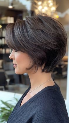 💎 Quick Short Layered Short Layered Haircuts | Elegant Magnificence Layered Short, Short Layers, Hair Essentials, Beautiful Shorts, Busy Lifestyle, Trendy Shorts