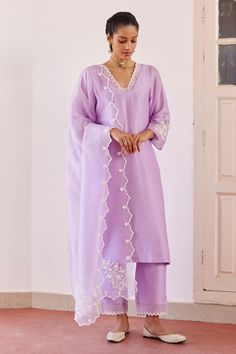 Buy Amisha Kothari Purple Chanderi Silk Silk Organza Safina Straight Embroidered Kurta Set Online | Aza Fashions Organza Sleeves Style, Organza Kurti, Organza Kurta, Organza Suits, Kurta Set For Women, Kurta Neck Design, Kurta Dress, Cotton Kurti Designs, Casual Wear Dress