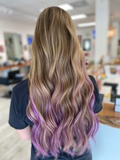 Siren Hair Color, Cute Hair Dye Ideas, Fun Color Hair, Pastel Hair Ideas, Blonde Hair With Purple Tips, Summer Hair Dye, Purple Hair Tips, Purple Highlights Blonde Hair, Winter Hair Ideas