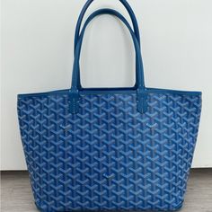 Goyard Artois Pm Bag Sky Blue In Beautiful Condition, Interior Has Normal Wear And Tear Out Exterior Looks Perfect. Yes It’s Authentic High-end Blue Tote Bag, High-end Blue Tote Shoulder Bag, High-end Blue Bags For Shopping, Designer Blue Shopping Bags, Designer Blue Bag For Shopping, Designer Blue Bags For Shopping, Luxury Blue Bag For Everyday Use, Designer Blue Shoulder Bag For Shopping, High-end Blue Bag