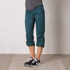 deepteal Easy Rolls, Womens Pants, Halle, Workout Pants, Dry Skin, Water Repellent, Boot Cut, Low Rise, Capri Pants