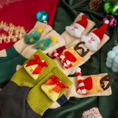 3d Doll, Sock Doll, Cartoon Doll, Christmas Cartoon, Green Christmas Tree, Christmas Cartoons, Christmas Socks, Tube Socks, Toddler Kids