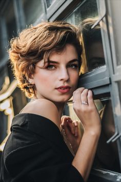 Short Hair Cuts For Teens, Choppy Bob, Short Curly Haircuts, Trendy Short Haircuts, Girl Haircuts, Haircut And Color, Fluffy Hair, Curly Hair Cuts