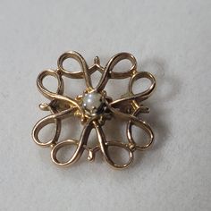 Pre-Own Vintage Avon Robbins 10k And Seed Pearl Avon Award Pin. Color: Gold. Size: Half Inch (Check Pictures ) Marked Back: R10k Weigh: 1.51g Good Condition. Aproximate Measurements As Flat Lay. Accepting Reasonables Offers. 681-1 Vintage Avon Rings, 1950s Avon Jewelry, Avon Jewelry Vintage, Avon Pins With Perfume, Rare Pearls Avon, Avon Vintage, Avon Jewelry, Seed Pearl, Vintage Avon