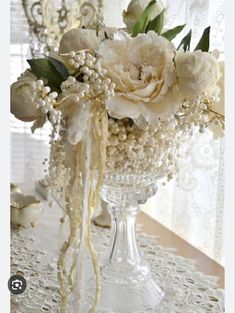 Pearl And Lace, Deco Floral, Flower Ideas, Candle Centerpieces, Pearl Wedding, Flower Centerpieces, The Table, Gatsby