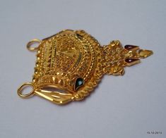 "TRADITIONAL DESIGN 20k GOLD PENDANT NECKLACE FROM RAJASTHAN INDIA, GREAT HANDMADE DESIGN, MADE OF SOLID 20 CARAT YELLOW GOLD, GOOD FOR JEWELLERY COLLECTION. Height max. - 3.6 cm(1.41\") width max.- 3.1 cm(1.22\") weight - 4.8 grams Material - 20k solid yellow gold." Yellow Gold Pendant Temple Necklace For Festive Occasions, Yellow Gold Temple Necklace With Pallu As A Gift, Traditional Yellow Gold Temple Necklace With Pendant, Festive Yellow Gold Pendant Temple Necklace, Traditional Gold Pendant Jewelry, Gold Necklace With Meenakari Round Pendant, Gold Meenakari Round Pendant Necklace, Gold Meenakari Necklace With Round Pendant, Gold Pendant Temple Necklace For Wedding