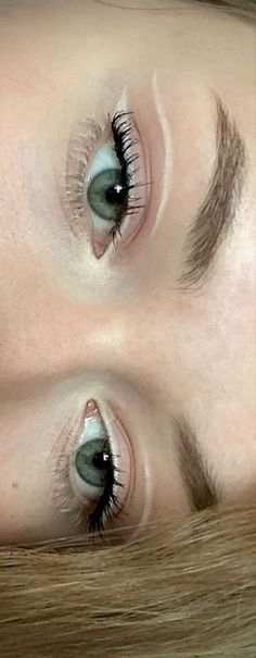 White Eyeliner, Makeup Tut, Edgy Makeup, Makeup Eye Looks, Makeup Pictures, Makeup Designs