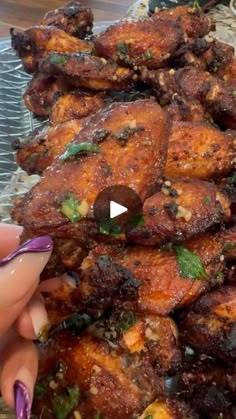 Chicken Wings Recipes For Dinner, Wings In The Air Fryer, Sole Recipes, Mini Appetizers, Garlic Olive Oil, Tailgate Food, Pickle Juice, Hot Wings, Cayenne Pepper