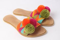 Summer Pompom Sandal handwoven - casual , beach summer sandals Pink Green and Orange Slippers (Beach Sandals) , all sizes Available - Wayuu sandals , handmade Sandals , greek Sandals, summer Sandals - ⭐️Shipping: DHL : * USA, Central & North America: 2-3 Business Days * Rest of The World: 4-6 Business Days - Wholesale or anyquestions Whatsapp : +573166018591 Orange Slippers, Sandals Greek, Pom Pom Sandals, Birthday Presents For Him, Technology Gifts, Candle Cover, Handmade Sandals, Presents For Him, Greek Sandals