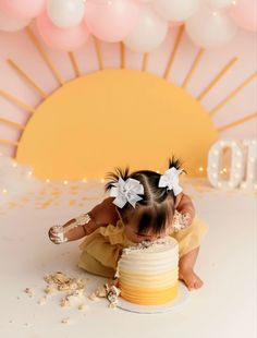 Yellow Table Cloth Party Ideas, One Year Around The Sun Cake Smash, Sun Theme Cake First Birthdays, Sunshine 1st Birthday Photoshoot, First Birthday You Are My Sunshine Theme, Sun Bday Theme, Sunshine Themed Birthday Cake, First Trip Around The Sun Cake Smash Photoshoot, Sun Themed Cake Smash