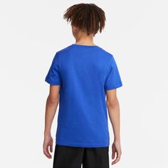 Boxy is taking on surfing in this shirt, and doing it right! Your kid will be instantly comfy in the Nike Boxy Surfboard Youth Tee. Plus, it's made from a lightweight, breathable material, so your child will look and feel cool. Crew neck. Short-sleeved. Lightweight, breathable. Relaxed fit. Casual Moisture-wicking Tops For Surfing, White Kicks, Soccer Shop, Nike Tees, Backpack Sport, Kids Sale, Dress Sandals, Short Jacket, Work Boots