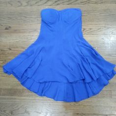 Capri Strapless Blue Flowy Dress With Tags Asymmetrical Measurement Small Bust2y"-27" Waist25"-26" Hips 40"-41 Lenght23" Measurements Medium Bust 30"-31" Waist 29"-30" Hips 41"-42" Lenght24" Blue High-low Hem Party Dress, Fitted High-low Hem Party Mini Dress, Blue Asymmetrical Hem Mini Dress For Night Out, Blue Mini Dress With Asymmetrical Hem For Night Out, Blue Asymmetrical Mini Dress For Summer, Fitted High-low Hem Mini Dress For Spring, Fitted High-low Hem Mini Dress For Night Out, Spring Fitted Mini Dress With High-low Hem, Fitted Spring Mini Dress With High-low Hem