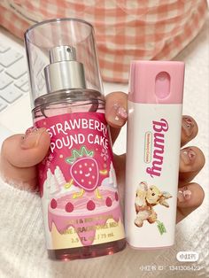 Koleksi Parfum, Strawberry Pound Cake, Bath And Body Works Perfume, Shower Skin Care, Pretty Princess, Pretty Skin Care, Perfume Scents, Pretty Skin, Bath And Body Care