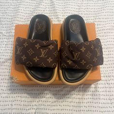 Damaged Shoe Box, Dust Bags & Receipt Case Included Louis Vuitton Slides, Pool Pillow, Shoes Louis Vuitton, Women's Mules, African Lace, Lace Dresses, Louis Vuitton Shoes, Linen Bag, Leather Slides