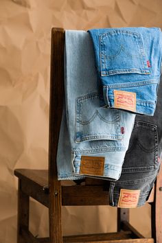 Jeans Storage Ideas, Jeans Organization, Jeans Storage, Clothes Layout, Flat Lay Photography Fashion, Denim 2024, Jean Organization, Photography Shirts