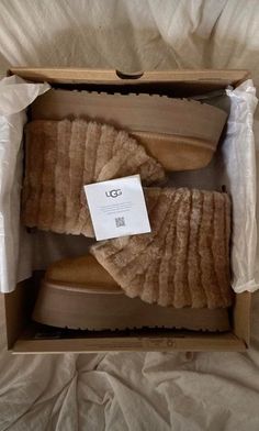 Platform Uggs, Trendy Shoes Sneakers, Preppy Shoes, Ugg Mini