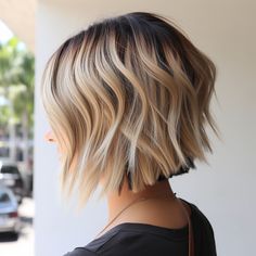 Curled Bob, Stacked Haircuts, Classic Haircut, Hairstyles 2024, Straight Blonde Hair, Bob Hairstyles For Fine Hair, Hair Affair, Haircut And Color