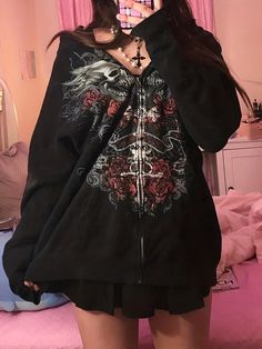 Faster shipping. Better service Oversized Clothes, Aesthetic Hoodie, Harajuku Streetwear, Baggy Pants, Loose Outfit, Skull Print, Print Sweatshirt, Punk Fashion