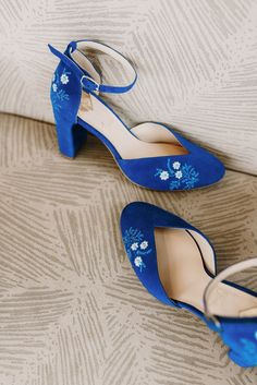 Wedding shoes 'Jasmine' are handcrafted in soft electric blue suede and have elegant handmade embroidery that can be customized to your preference! The heel measures 9 cm / 3.5 inches tall and cushioned insoles ensure comfort for all-day wear. These wedding shoes are designed with a V-notched vamp (v-cut) and closed toe which makes bridal sandals even more elegant and special. Inside there is a soft Memory foam insole, which gives a feeling of additional comfort when walking. Tunit outsole is made of a mixture of leather chips and rubber, it's more wear-resistant than leather and more durable. This type of outsoles is great for countries with rainy climates. Also, we use soft natural upper materials that wear well and take the shape of the foot. OUR SHOES ARE MADE-TO-MEASURE ONLY. We start Embroidered Bridal Shoes, Blue Bride Shoes, Block Heel Bridal Shoes, Navy Wedding Shoes, Blue Bridal Shoes, Embroidered Heels, Blue Bride, Something Blue Bridal, Cowboy Shoes