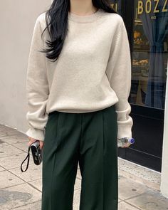 Green Minimalist Outfit, Quarterzip Outfits, Stylish Outfits Casual, Coordinates Outfits, Everyday Casual Outfits, Outfits Dress, Everyday Fashion Outfits