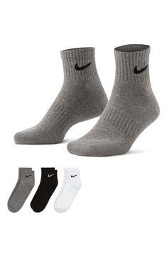 Targeted cushioning and ribbed arch support put comfort under every step in kid-size ankle socks that wick away sweat for all-activity performance. Pack of three assorted pairs Dri-FIT moisture-wicking technology Cotton/polyester/spandex Machine wash, dry flat Imported Fluffy Hoodie, Grey Nike Shorts, Tall Socks, Poses Aesthetic, Christmas Day Outfit, Jordan Shoes Girls, Nike Short, Basketball Clothes, Christmas Outfit Ideas