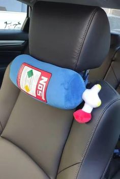 a car seat with an inflatable bottle attached to it