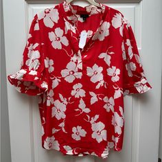 Questions? Leave A Comment Below! Simply Stunning, Top From Taylor. Red Floral Print Top For Workwear, Red Floral Print Top For Work, Red Floral Print Tops For Work, White Blouse Short Sleeve, White Short Sleeve Blouse, Taylor White, Open Neck, Red Blouse, Blouse Short Sleeve