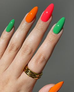 💅 Tranquila y Tropical, Hide the Rum!, Coralcabana. #lightslacquer #summer #summernails #summerinspo #summertrends #nailart #nailpolish #naildesign #nailcolor #nailtrends #trendynails #trendynailart #prettynails #stylishnails #colorfulnails #summercolors #greennails #orangenails #pinknails #coralnails Green And Orange Nails, Trendy Nail Art Summer, Girl From Ipanema, Sheer Nail Polish, Lights Lacquer, Nail Art Inspo, Sheer Nails, Nail Beds, Coral Nails