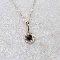 Black Onyx Necklace Solid 14k Gold Necklace dainty Black - Etsy Poland Black Birthstone Necklace For Gift, Black Birthstone Necklace For Gifts, Dainty Black Round Pendant Necklace, Hollywood Prom, Black Stone Necklace, Unique Romantic Gifts, Handmade Gold Necklace, Gold Necklace Dainty, Black Onyx Jewelry