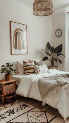 #BEAUTY, #RELATIONSHIPS #Fashion #Animals #Outfits #Winter Outfits #Animals Small Bed Ideas Bedrooms, A Bedroom Aesthetic, Bedroom References, Small Bedroom Ideas For Women, Bedroom Ideas For Small Rooms Women, Bedroom Aesthetic Cozy, Small Bedroom Ideas For Couples, Intimate Lighting