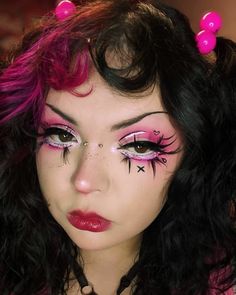 Eye Makeup Emo, Emo Eye Makeup, Black Goth Makeup, Draculaura Makeup, Black Makeup Looks, Makeup Emo, Artsy Makeup, Scene Makeup, Pink Eye Makeup