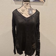 This Item Is Pre-Loved And In Excellent Condition. Seller's Note: Bin 5 Crochet Sweater Black, Brandy Melville Sweater, Loose Knit Sweater, Pink Crewneck Sweatshirt, Beaded Sweater, Boxy Sweater, Loose Knit Sweaters, Spring Sweater, Long Sleeve Pullover Sweater