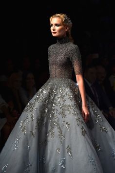 Sukienki Maksi, Floral Wedding Gown, Detail Couture, Michael Cinco, Ellie Saab, فستان سهرة, Gorgeous Gowns, Fall Floral