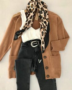 Aw Outfits, Winter Fashion Inspiration, Classy Ootd, Jean Mom, Thanksgiving Fashion, Winter Outfit Ideas, Oversized Sweaters, Knit Sweaters, Looks Street Style