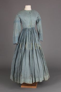 1850s Dress Simple, 1860s Dresses, 1850s Fashion, Old Dress, 1860 Fashion, Dress Ruffles