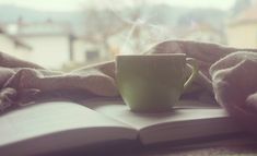 5 Things Productive Moms Do Every Morning Best Parenting Books, Gratitude Challenge, Management Books, Beautiful Scripture, Elizabeth Gilbert, Morning Affirmations, Parenting Books, Burn Out, Good Parenting