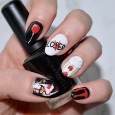 It Nail Art, 2017 Nails, It Nails, Hand Painted Nail Art, Horror Nails, Unghie Nail Art, Halloween Acrylic Nails, Hard Nails, Gothic Nails