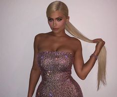 Kylie Jenner Blonde Hair, Kylie Jenner Short Hair, Kylie Jenner Birthday, Kylie Jenner Blonde, Short Hair Ponytail, Long Blonde Wig, Long Ponytail, Blonde Ponytail, Blonde Hair Extensions