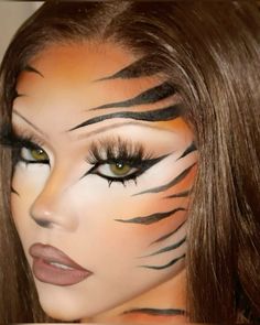 #halloweenmakeupideas #tigermakeup #halloween #makeup #tiger #baddiestyle Tiger Outfit Halloween, Tiger Halloween Makeup Women, Tiger Stripe Makeup, Women Tiger Costume, Cute Tiger Costume, Big Cat Halloween Costume, Animal Make Up Ideas, Animal Print Halloween Costumes, Tiger Make Up Woman