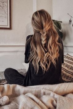 Effortless Hairstyles Long, Long Beach Waves, Hairstyles Long Hair, Blonde Box Braids, Girls Short Haircuts, Mermaid Outfit, Smink Inspiration, Effortless Hairstyles, Looks Party